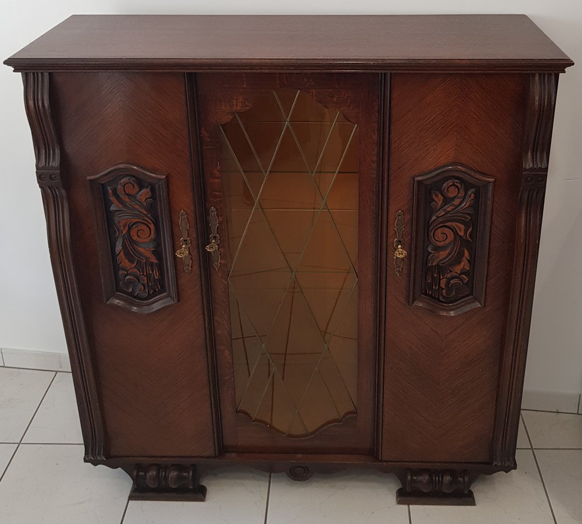 Armoire vitrine